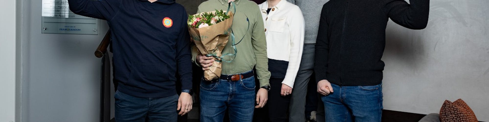 Komplett stikker av med tittelen Årets Butikk 2023!