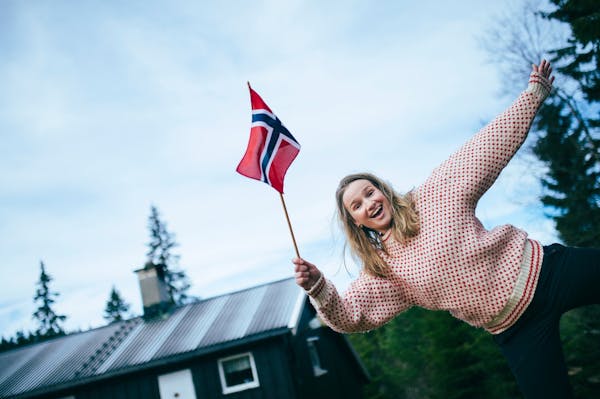 Hva med en fjelltopp på 17. mai i år?