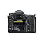 Nikon D7000 + 18-200/3,5-5,6 VR II