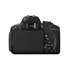 Canon EOS 650D + 18-55/3,5-5,6 IS