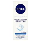 Nivea Visage Light Moisturizing Day Care SPF15 50ml