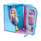 Bratz #SelfieSnaps Photobooth with Cloe Doll