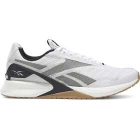 Chaussures de sport en salle