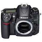 Nikon D7000 + 18-200/3,5-5,6 VR II